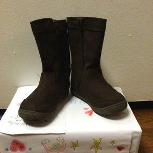 Brown American Eagle (size 6)